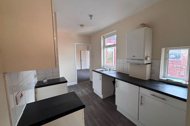 106, Tynemouth Road, Wallsend photo 2