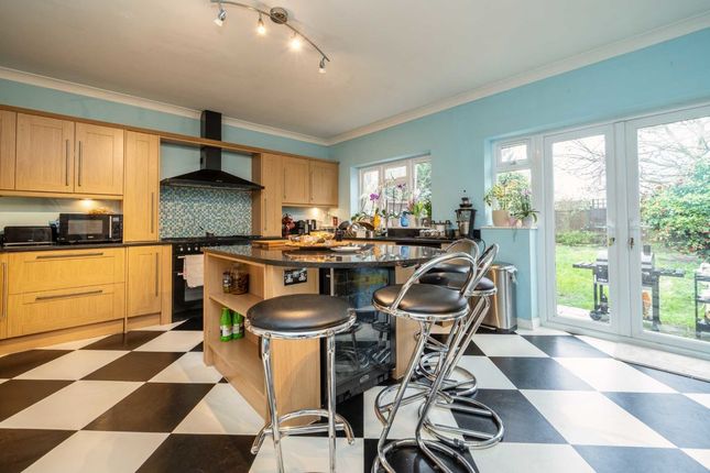 Bungalow for sale in Gladstone Avenue, Twickenham