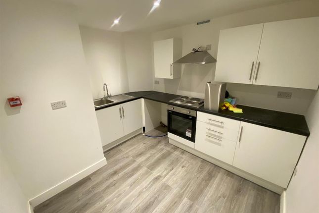 Flat 4, 18 Brow Crescent, Orpington photo 2