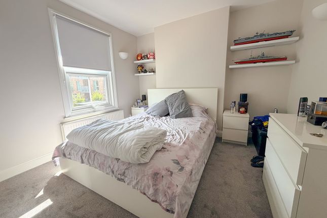 20A, Wycombe Lane, High Wycombe photo 5