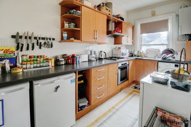 Flat for sale in Upper Grosvenor Road, Tunbridge Wells