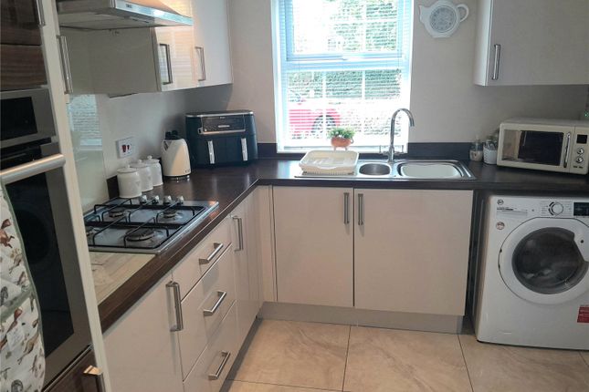 4, Caffrey Grove, Birmingham photo 3