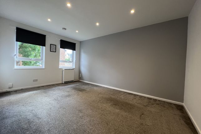 Studio Presented By Nicoleta At Ewemove Bexleyheat