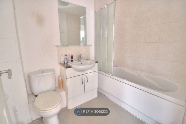 Apartment, Sobraon Heights Cambrai Close, Lincoln photo 5