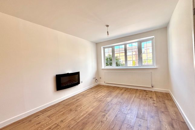 6, The Parkway, Darley Dale photo 4