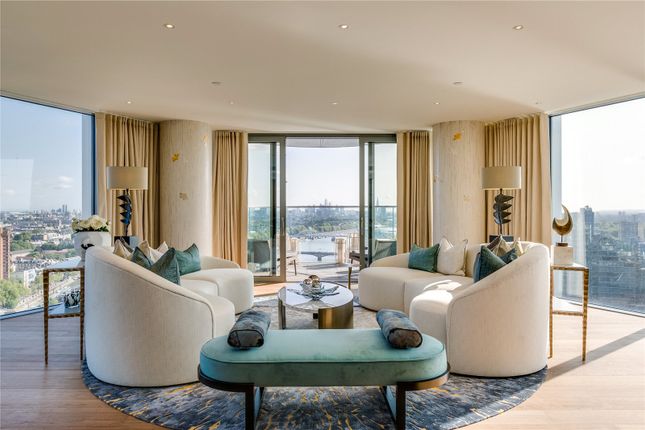 Flat for sale in Chelsea Waterfront, The Tower, One Waterfront Drive, London
