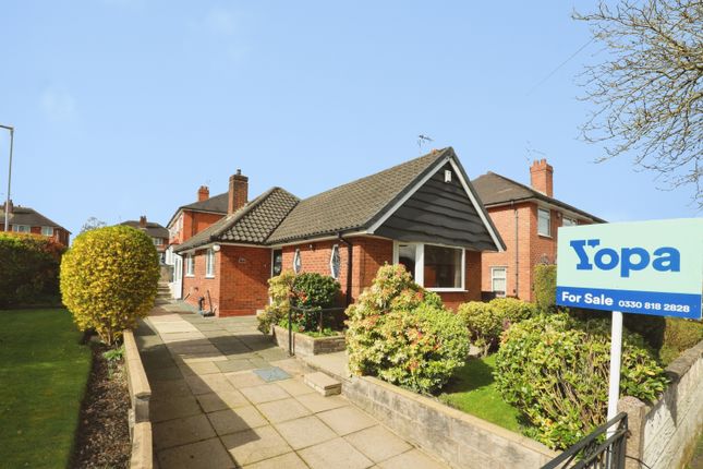 2-bed house on 49, Courtway Drive, Sneyd Green, Stoke-on-trent, £200,000