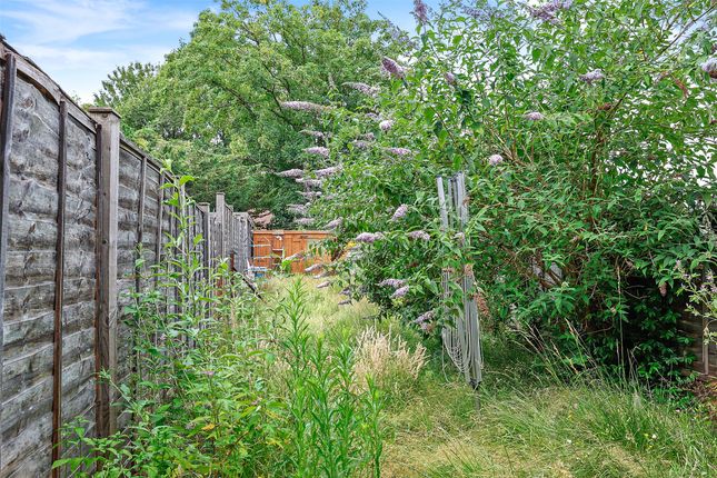 4, Barleymow Court, Surrey photo 4