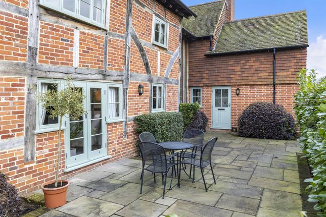 Barnett Farm, Norley Lane, Shamley Green, Gu5 0Tp-