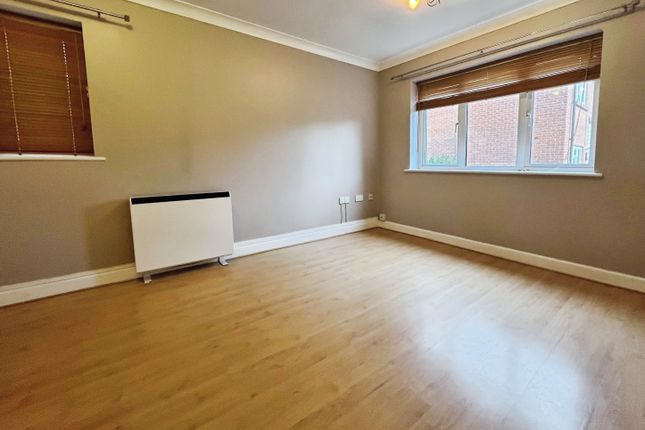 14, Rosemary Gardens, SUDBURY photo 2
