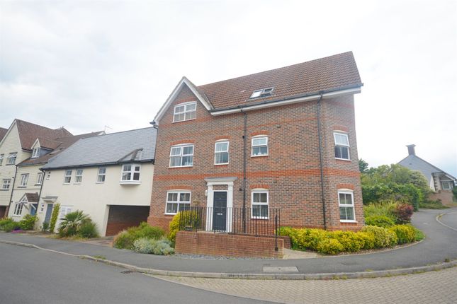 Thumbnail Flat to rent in 10 Riverside, Codmore Hill, Pulborough, West Sussex
