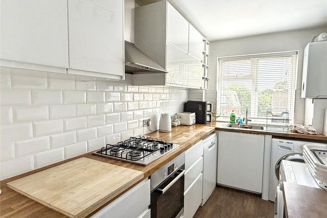 13, Pineridge Court, 80, Bells Hill, Barnet photo 4
