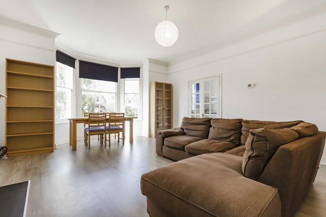Flat 3, 50, Grange Park, London photo 2