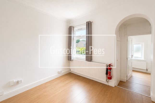 281, Guildford photo 2