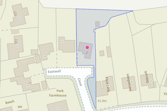 5 Eastwell Close, Ashford photo 2