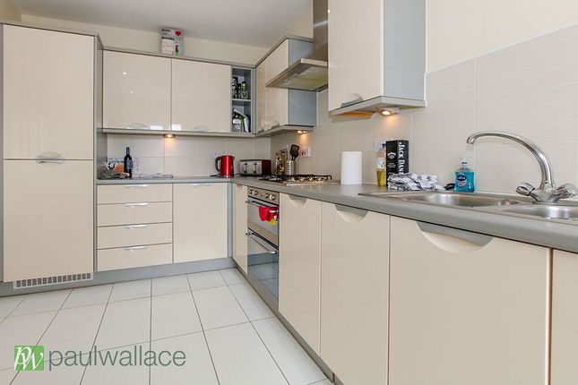 20, Academia Avenue, Broxbourne photo 3