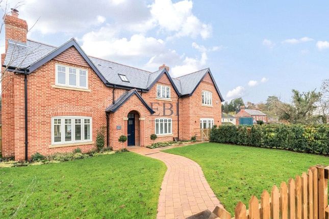 Thumbnail Detached house to rent in Linnet Drive, Sunningdale Park, Berkshire