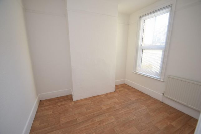 125, Latimer Road, Eastbourne photo 3
