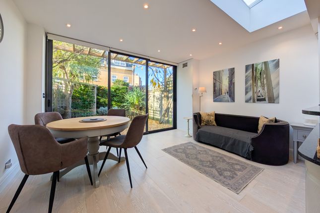 30, Floyer Close, Richmond photo 4