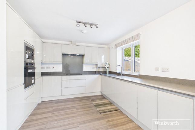 30, Haywood Way, Berkshire photo 4