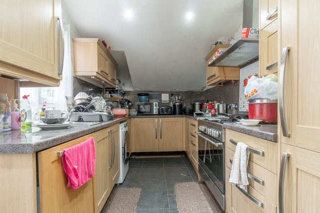 Terraced house for sale in Dixon Avenue, Glasgow