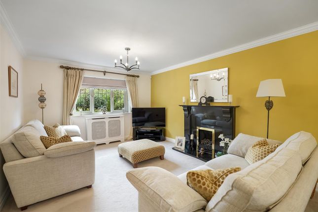 1, Wilton Close, Darlington photo 3