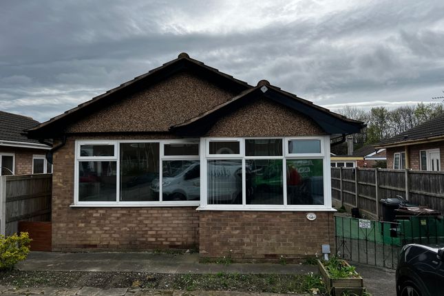 Thumbnail Bungalow to rent in South Parade, Abergele, Conwy