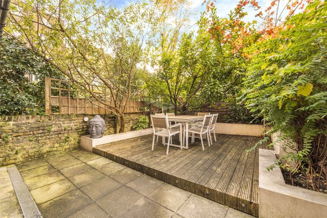 Flat for sale in St. Lukes Road, Notting Hill