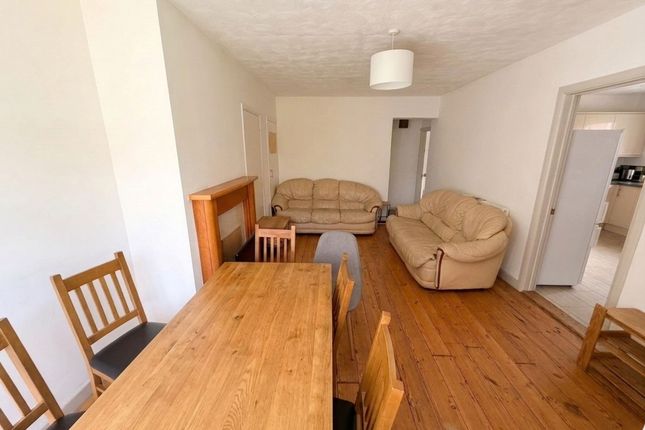 102 Beverley Road, Norwich photo 5