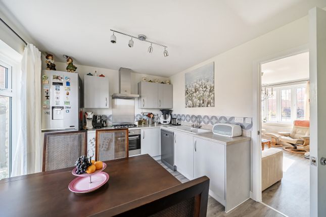 2, Luckett Close, Oxfordshire photo 4