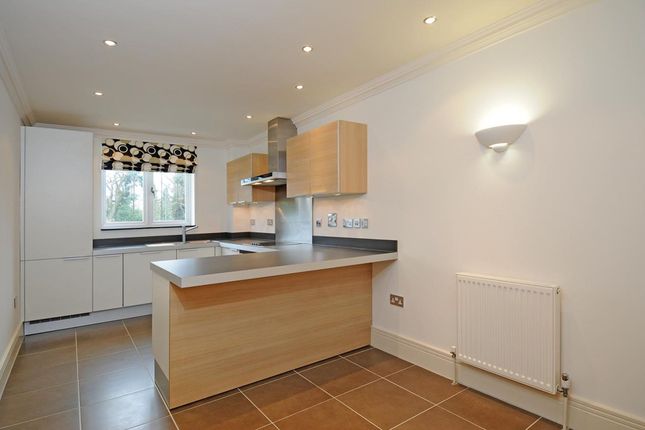 9 Draycott House 64 Penn Road, Beaconsfield photo 2