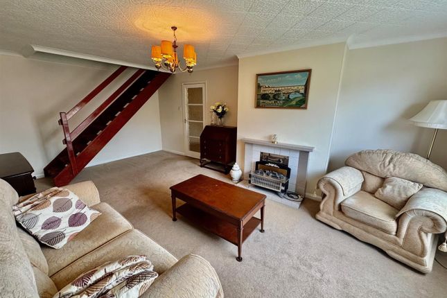 19, Hewley Drive, Scarborough photo 4