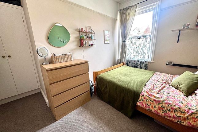 Flat 3, 9 Claremont Grove, Didsbury, Manchester photo 3