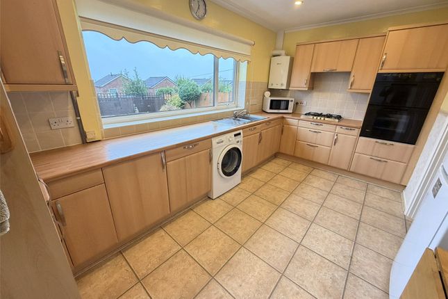 8, St Michaels Drive, Telford photo 3
