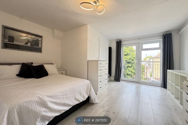 Studio Available Now  Pearson Park Apartments, Hull photo 2