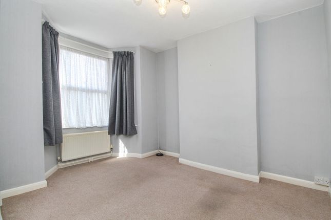 91, Fenlake Road, Bedford photo 4