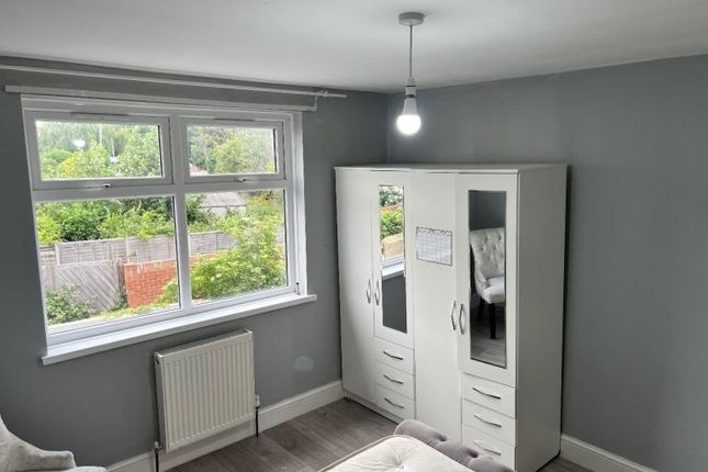 130 Brighton Road, Purley photo 3