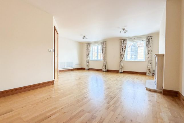 4, Belvedere, Eastbourne photo 3