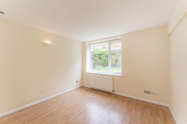 Flat 2, 69, Johnson Street, London photo 4