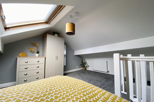 Room 4, 7, Ulster Street, Burnley photo 2