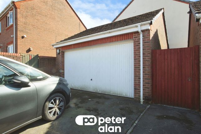 3, Blacksmith Close, Blackwood photo 3
