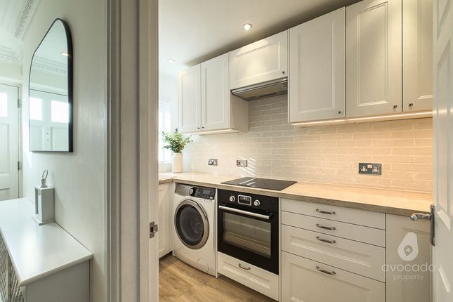 9 Scotts Mews, Priory Road, Berkshire photo 4