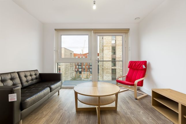 Thumbnail Flat to rent in Copenhagen Court, Yeoman Street, London