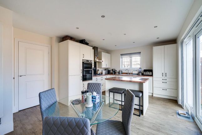 1, Shackleton Grove, Leighton Buzzard photo 3