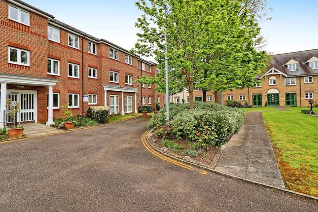 Flat for sale in Spalding Court, Chelmsford