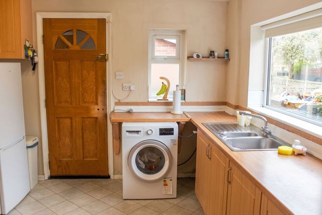 13 Highfield Grove, Brigg photo 3
