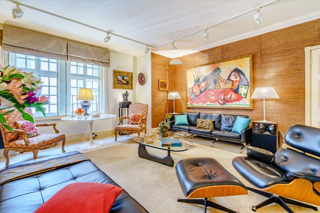 Flat for sale in St. James's Street, St. James's, Mayfair, London
