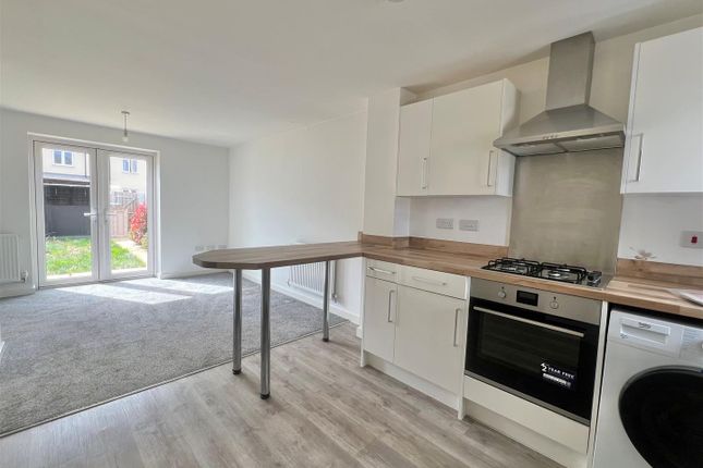 46, Augusta Drive, Bridgwater photo 2