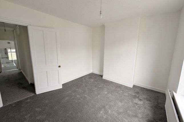 43 Garfield Street, Bedford photo 4