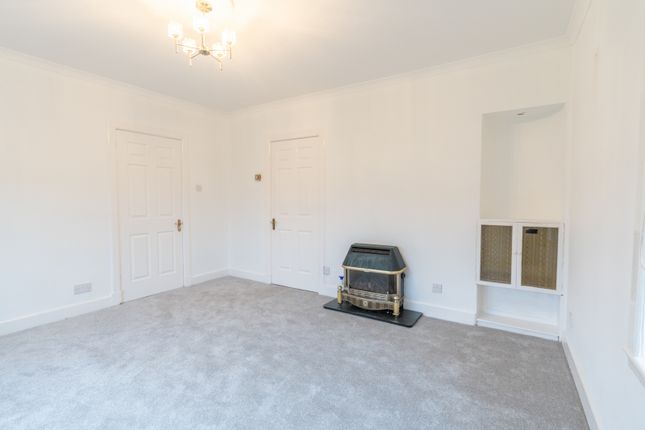 152 Netherton Road, Wishaw photo 4
